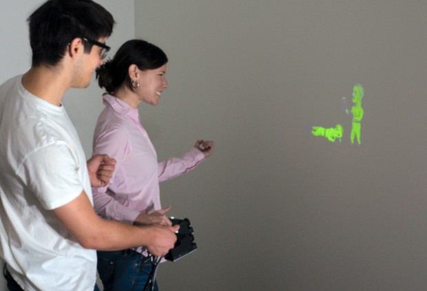 Sidebyside - Boxen mit Pico-Projektoren (Bild: Disney Research)