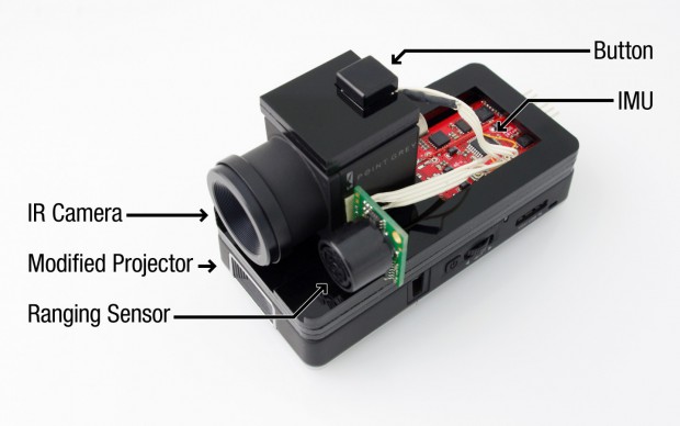 Sidebyside - Pico-Projektor und Controller in einem (Bild: Disney Research)
