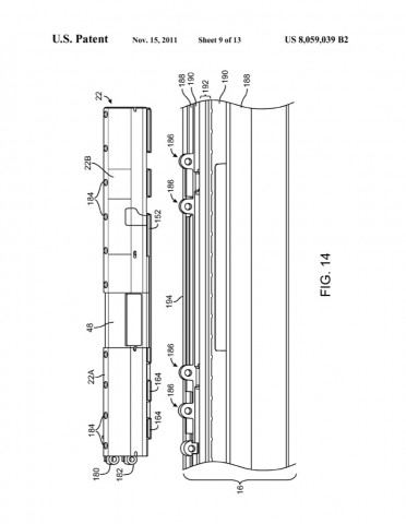 Notebook mit Mobilfunktechnik im Scharnier aus dem US-Patent 8,059,039. (Bild: US-Patent- und Markenamt)