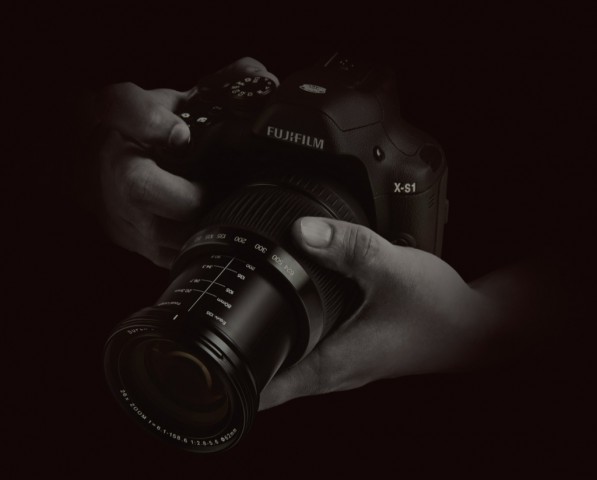 Fujifilm X-S1 (Bild: Fujifilm)
