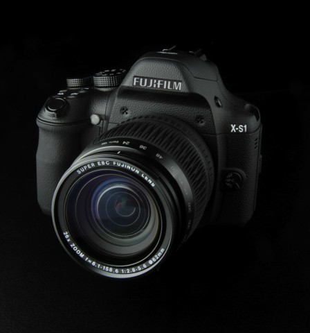 Fujifilm X-S1 (Bild: Fujifilm)