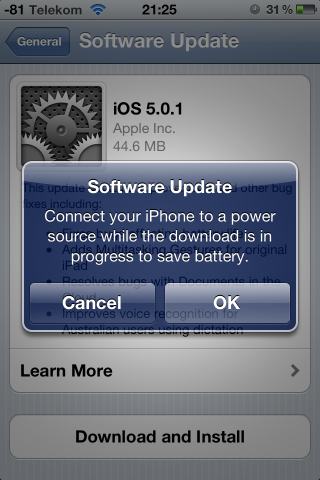 Bei zu wenig Akkuladung muss das Kabel angeschlossen werden. Außerdem ist eine wLAN-Verbindung notwendig.