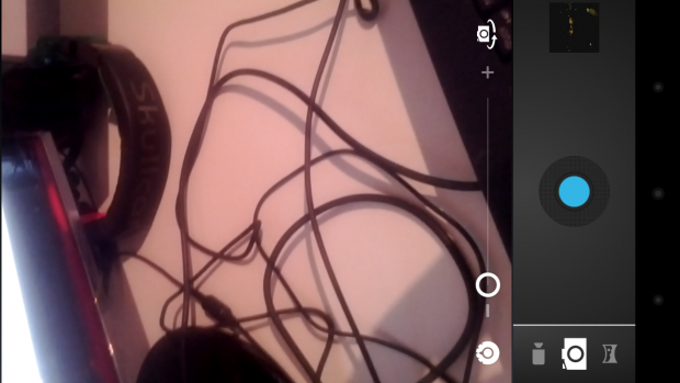 In der Kameraanwendung kann stufenlos gezoomt werden.