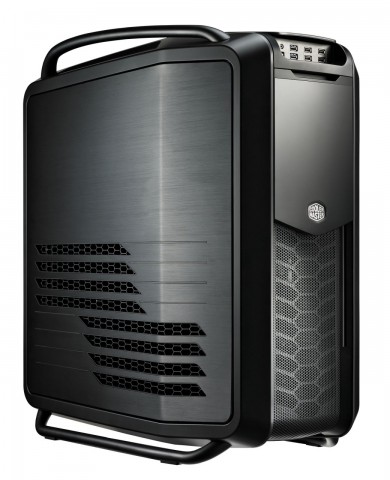 Das Cosmos II - ein Window gibt es nicht. (Bilder: Cooler Master)