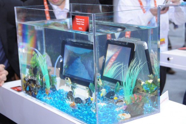 Toshiba zeigt auch ein Unterwassertablet.