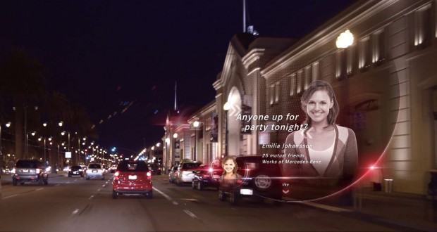 ... oder aus dem sozialen Umfeld ein. (Bild: Daimler)