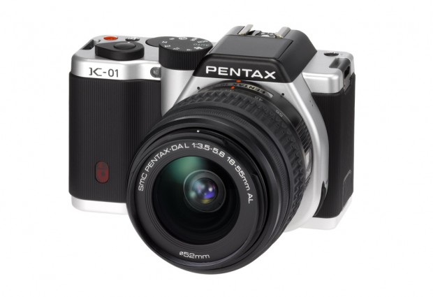 Pentax K-01 (Bild: Pentax)