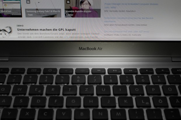 Unter anderem läuft das MacBook Air der ersten Generation nicht mit Mountain Lion (OS X 10.8) (Bild: Andreas Donath)