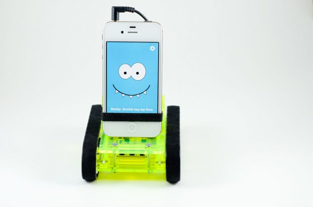 Romo, der Smartphone-Roboter, zeigt Gefühle. (Bild: Romotive)