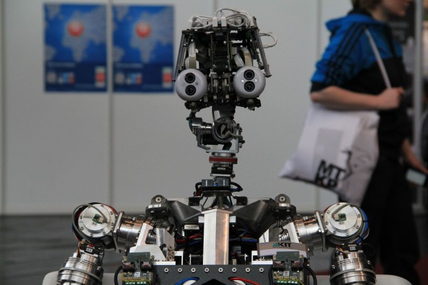 Die Steuerungssoftware für den neuen Roboter ist noch in Arbeit. (Foto: Werner Pluta/Golem.de)