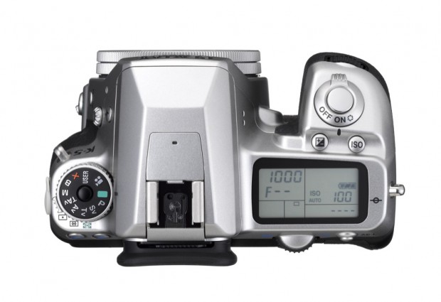 Pentax K-5 Special Silver Edition (Bild: Pentax)