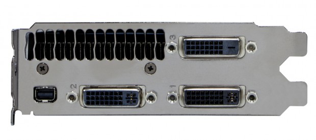 Schmaler Luftauslass wegen drei DVI-Ports