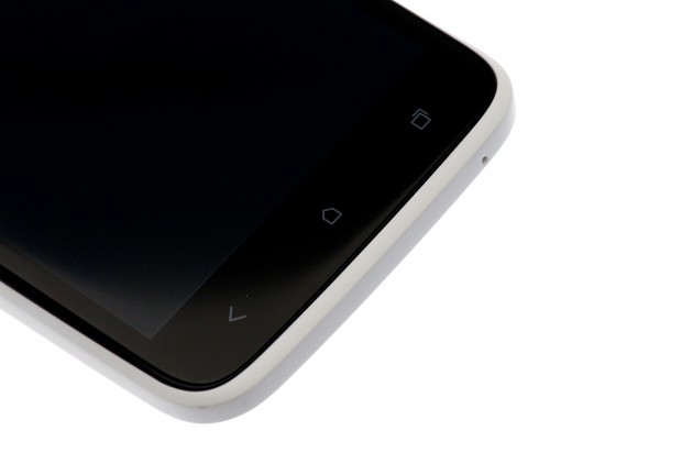 Das HTC One X hat trotz Android 4 Hardwaretasten.
