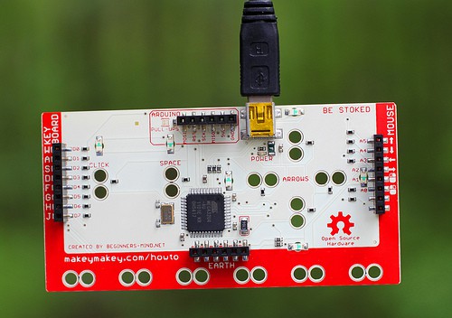 Platine des Makey Makey von hinten - Quelle: Makemakey.com
