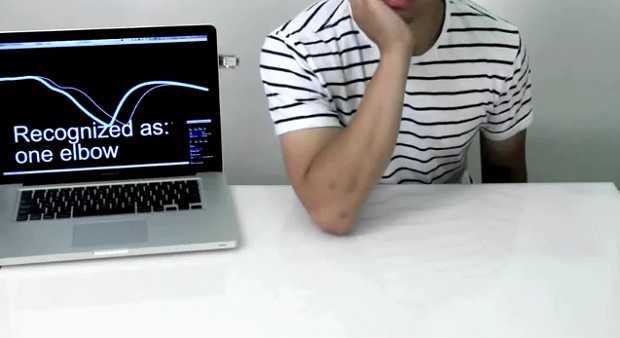Mit Touché kann auch erkannt werden, ob jemand an einem Tisch sitzt und wie er seine Arme und Hände darauf platziert (Screenshot Golem.de)