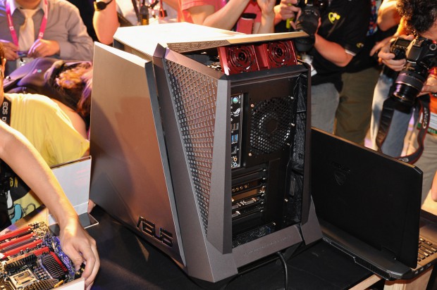 Das Titan von hinten...