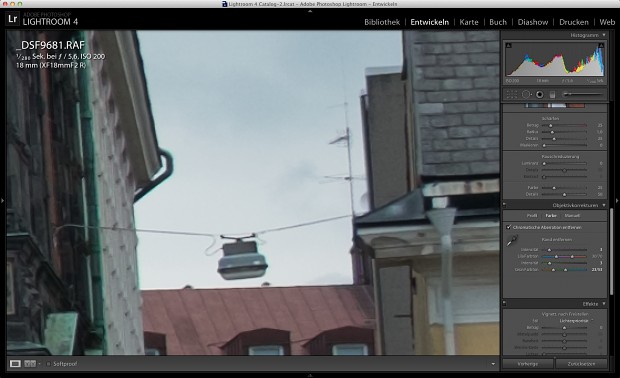 Die Farbfehler lassen sich durch Adobe Lightroom 4.0 mit einem Schiebereglereingriff fast vollständig beseitigen: (Bild: Andreas Donath)