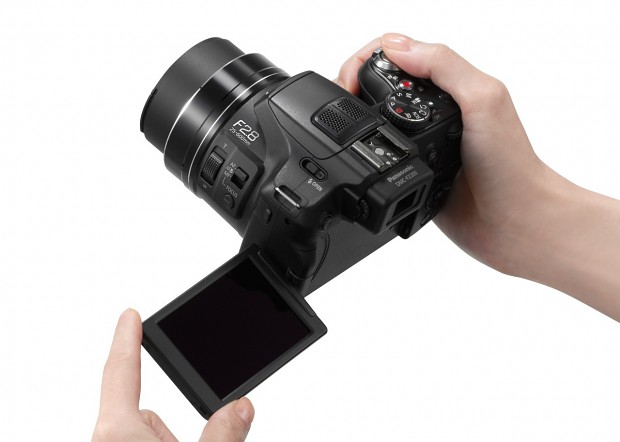 Panasonic Lumix DMC-FZ200 (Bild: Panasonic)