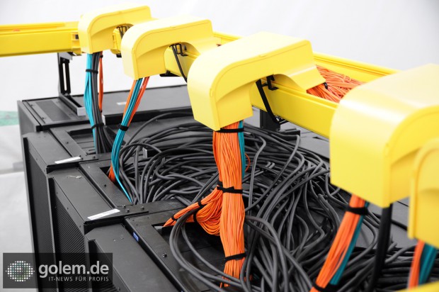 Datenzapfsäulen des SuperMUC