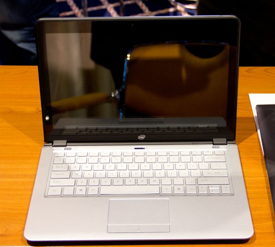 Solche Geräte gibt Intel unter anderem an Software- und Spieleentwickler aus. (Foto: Werner Pluta/Golem.de)