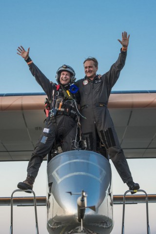 Die beiden Gründer von Solar Impulse: Bertrand Piccard (links) und André Borschberg  (Foto: Solar Impulse/Jean Revillard) 