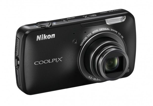 Nikon Coolpix S800c (Bild: Nikon)