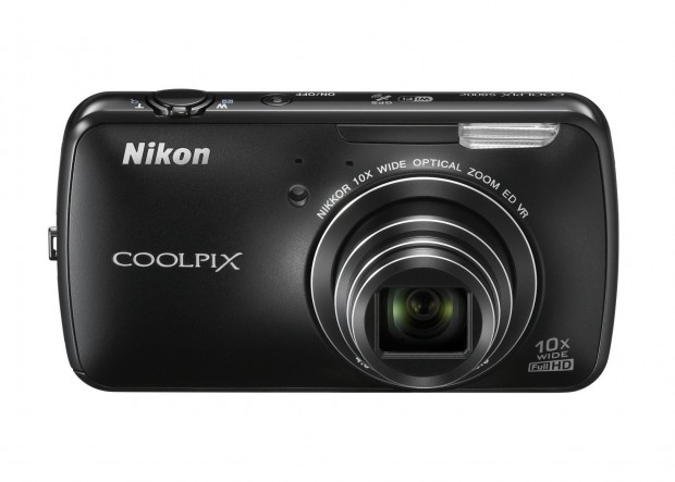 Nikon Coolpix S800c (Bild: Nikon)