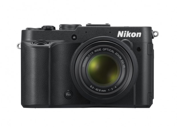 Nikons Coolpix P7700 (Bild: Nikon)