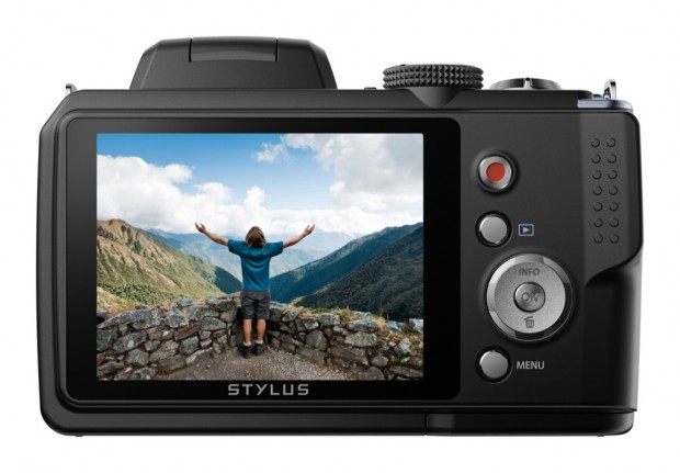 Olympus SP-820UZ (Bild: Olympus)