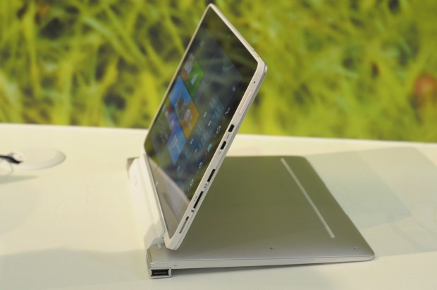 Anschlüsse an der Seite