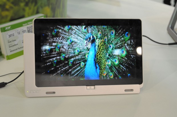 Iconia Tab W700 mit Core-i-Prozessor...