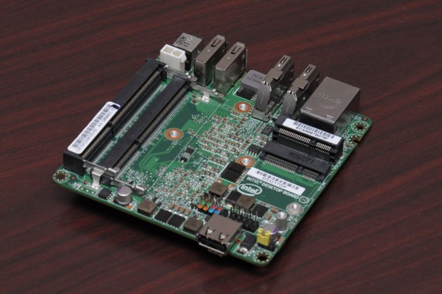 F&uuml;r den Arbeitsspeicher braucht es SO-DIMMs.