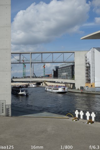 Die Detailauflösung ist bei leichter Abblendung sehr gut. (Bild: Andreas Donath)