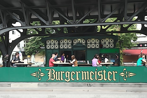 Der Zeichnen-Modus der Kamera verfremdet die Bilder zu Comics (Bild: Andreas Donath)