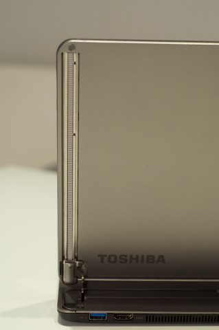 Toshiba U920t