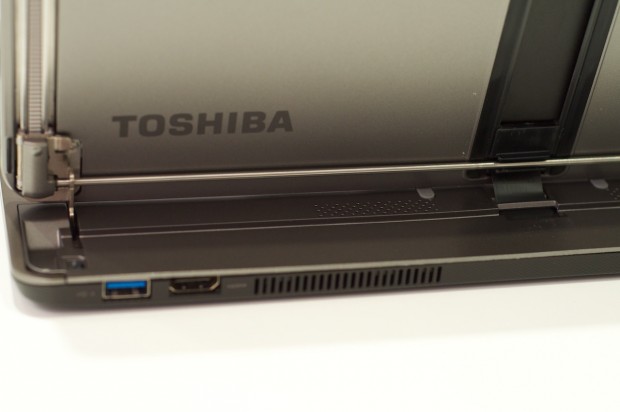 Toshiba U920t