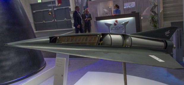 Das Flugzeug wird von Rakentriebwerken angetrieben. Als Brennstoff dienen Wasserstoff und Sauerstoff in flüssiger Form. (Foto: Werner Pluta/Golem.de)