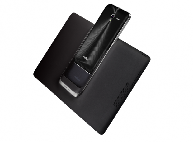 Padfone 2 mit Padfone Station (Quelle: Asus)