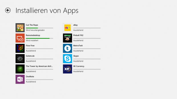 Parallel können die über den Microsoft-Account zugewiesenen persönlichen Apps installiert werden.