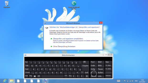 Die alte Bildschirmtastatur kann Dinge, die die neue Tastatur nicht kann.