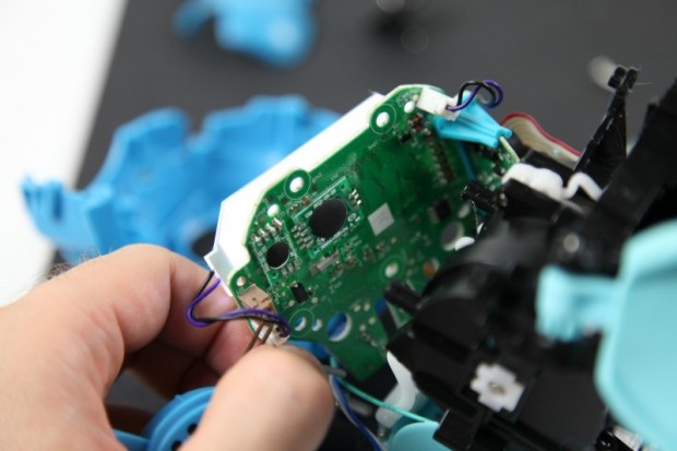 Neuer Furby - Blick auf die Platinenrückseite 