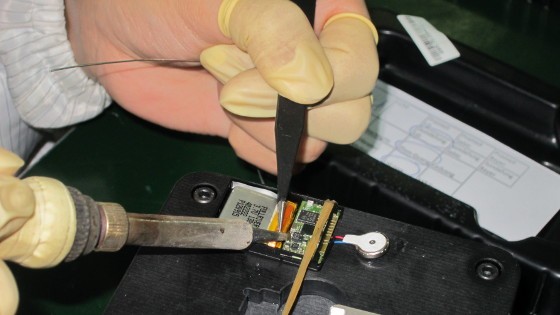 Pebble - Testfertigungsstrecke beim Fabrikationspartner in Taiwan (Bild: Pebble Technology)