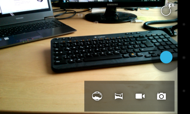 In der Kamera-App gibt es einen 360-Modus für Aufnahmen. (Screenshot: Golem.de)
