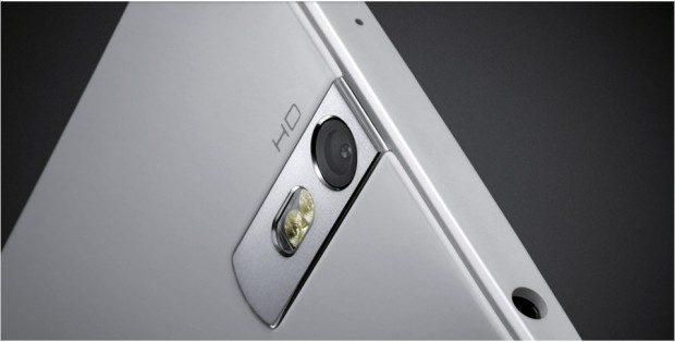 Die Kamera auf der Rückseite hat 13 Megapixel. (Bild: Oppo)