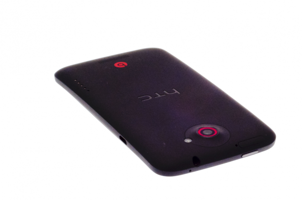 ... und 8,9 mm dick. (Bild: Nina Sebayang/Golem.de)