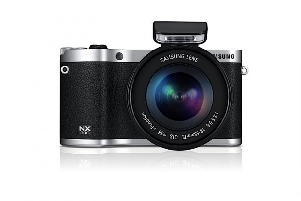 Samsung NX300 (Bild: Samsung)