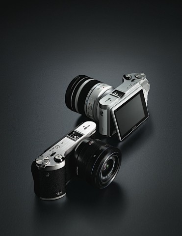 Samsung NX300 (Bild: Samsung)