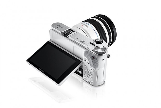 Samsung NX300 (Bild: Samsung)