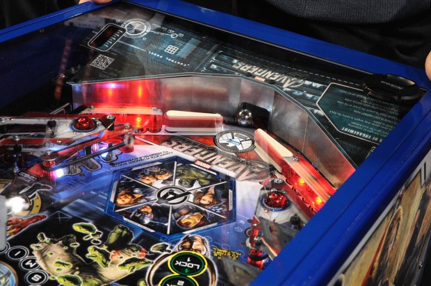 Sterns neuer Heimflipper 'Avengers' (Foto: Nico Ernst/Golem.de)