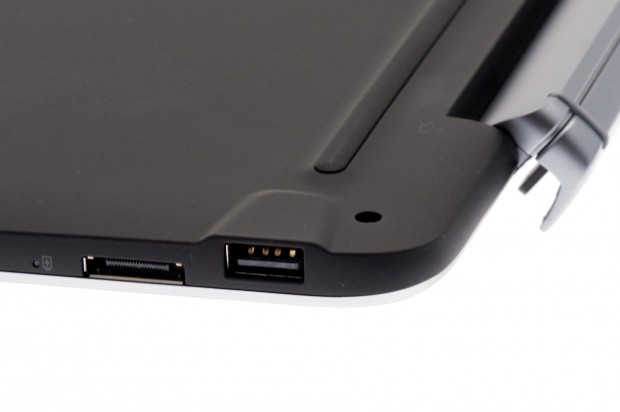 Dockanschluss und USB 2.0 auf der linken Seite